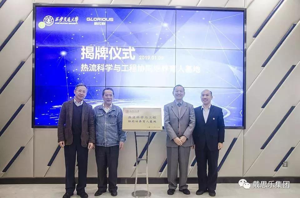 蓝狮在线泳池工程案例，游泳池工程案例，泳池工程