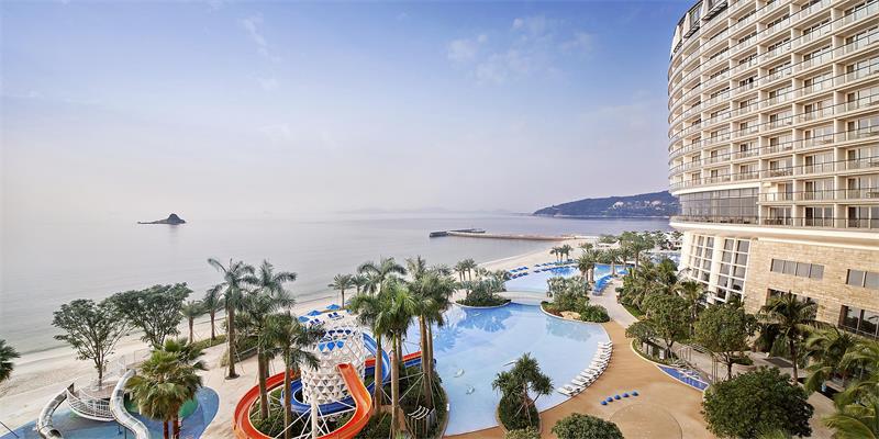 蓝狮在线泳池改造