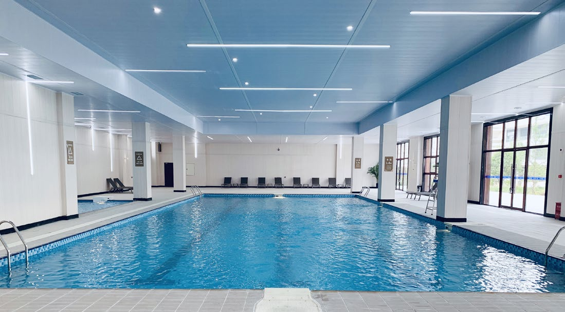 尊商梦想小镇室内恒温泳池工程现场