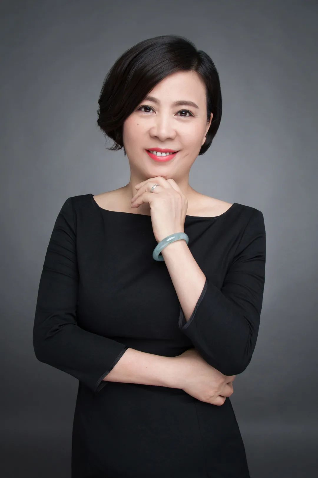 蓝狮在线董事长