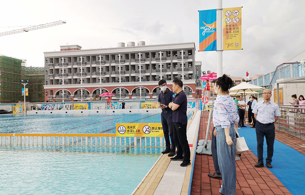 蓝狮在线游泳馆,蓝狮在线泳池