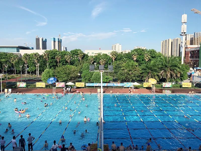 蓝狮在线游泳馆