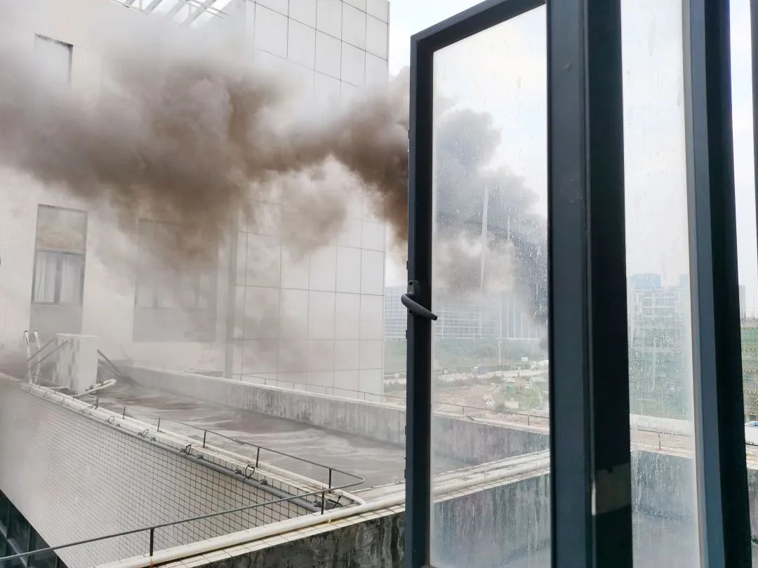 蓝狮在线消防演练,蓝狮在线