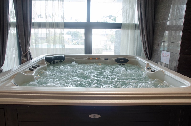 蓝狮在线SPA泳池,SPA泳池