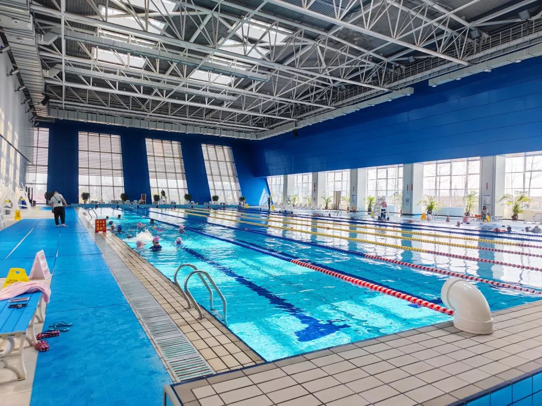 蓝狮在线游泳馆案例