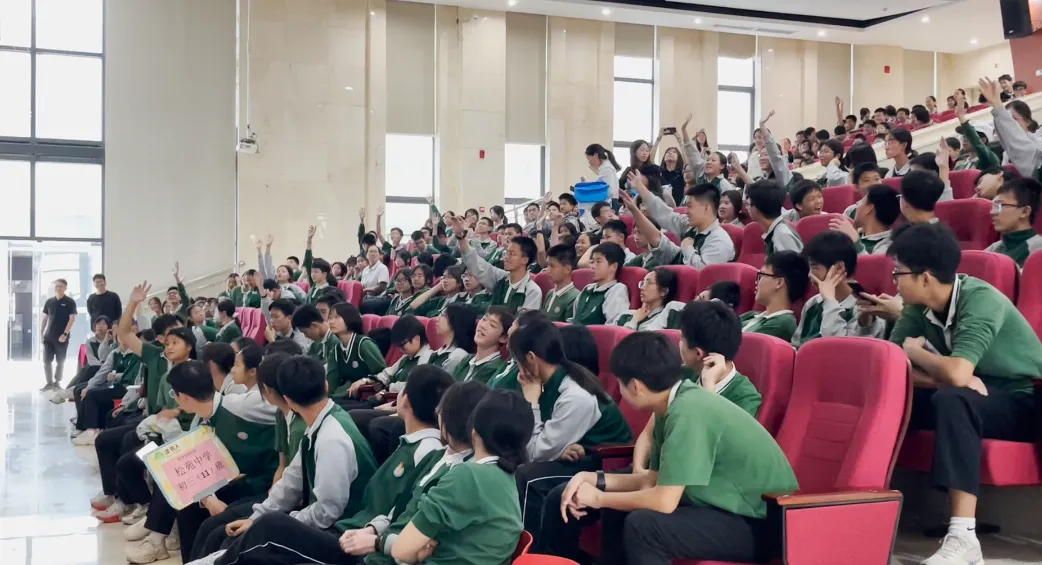 泳池公司研学,研学游泳池公司,研学蓝狮在线