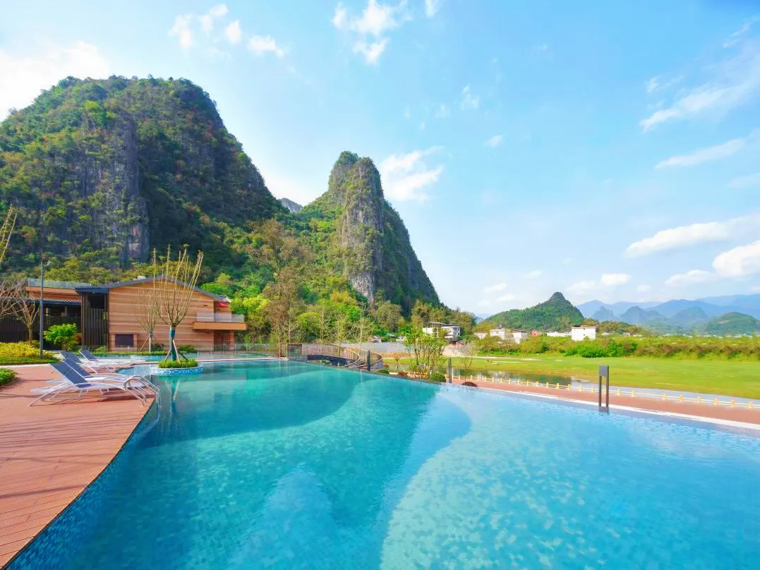 游泳池水变绿发脏,游泳池水变绿,游泳池水发脏