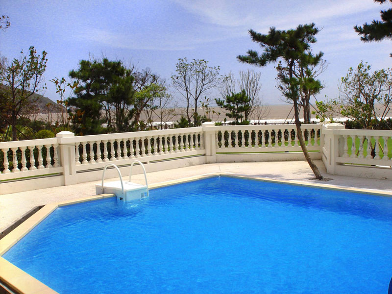 <b>豪华别墅私家游泳池设计公司哪家好？</b>